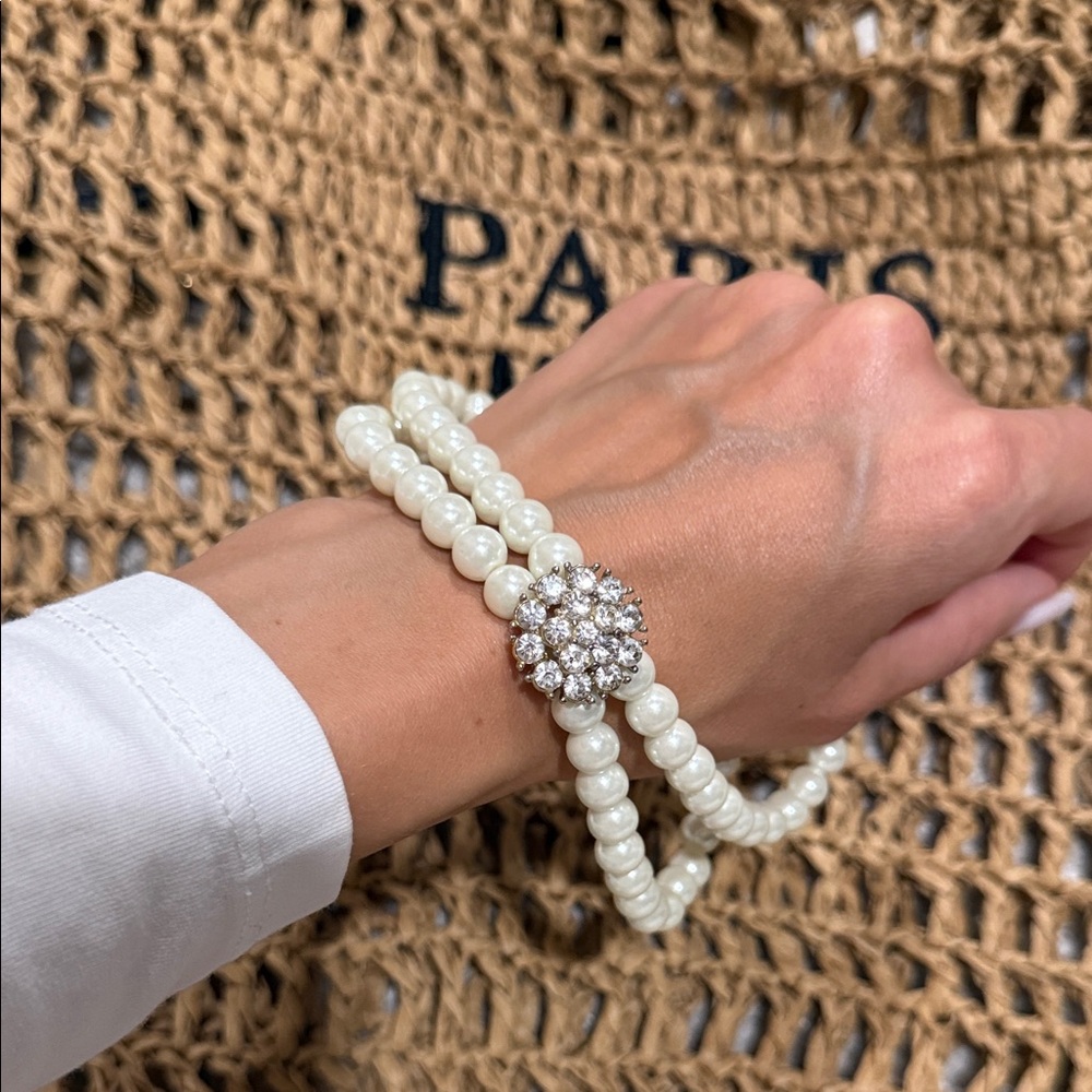 Chapter Club Cream Pearl Choker with Silver Crystal Cluster